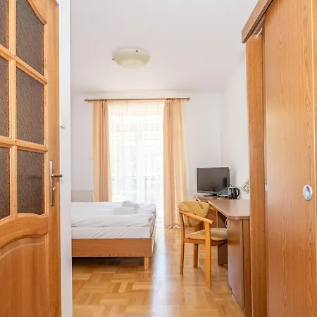 Gosciniec Jedrus Resort *