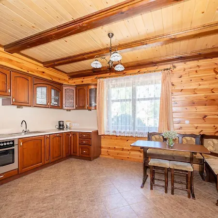 Gosciniec Jedrus Feriested *