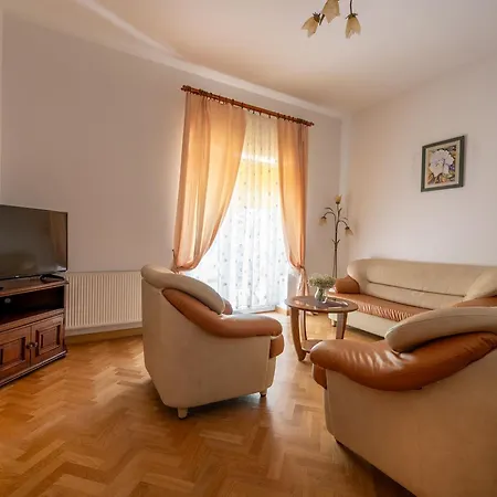 Gosciniec Jedrus Feriested *