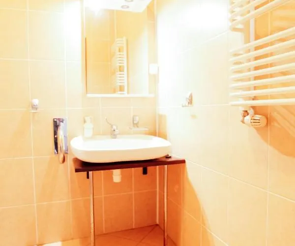 Resort Gosciniec Jedrus *